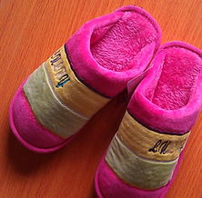 專業(yè)廠家直銷棉拖鞋，一站式日用百貨供應(yīng)